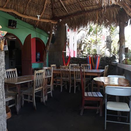 Bed and Breakfast Mi Ranchito Санта-Крус Экстерьер фото