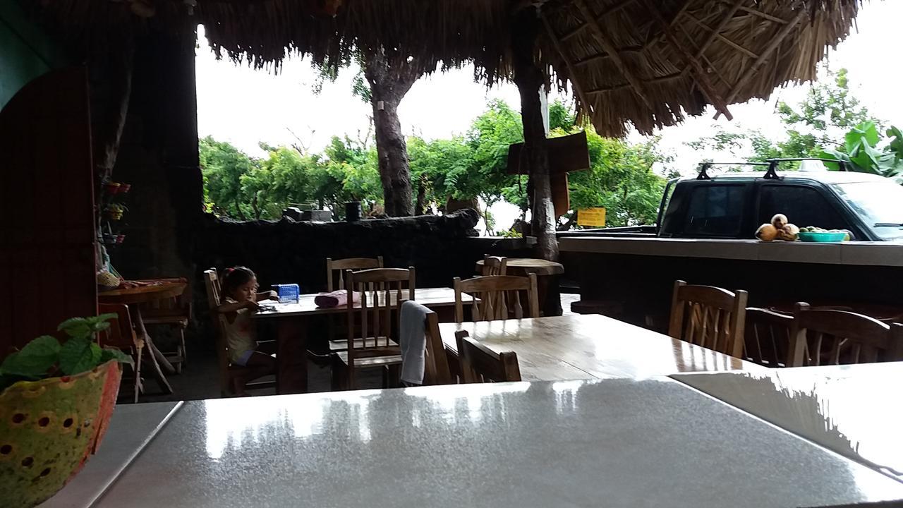 Bed and Breakfast Mi Ranchito Санта-Крус Экстерьер фото